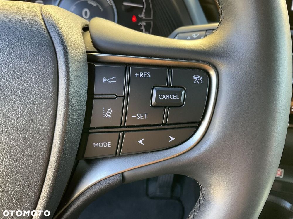 Lexus UX 250h GPF Business 2WD - 22