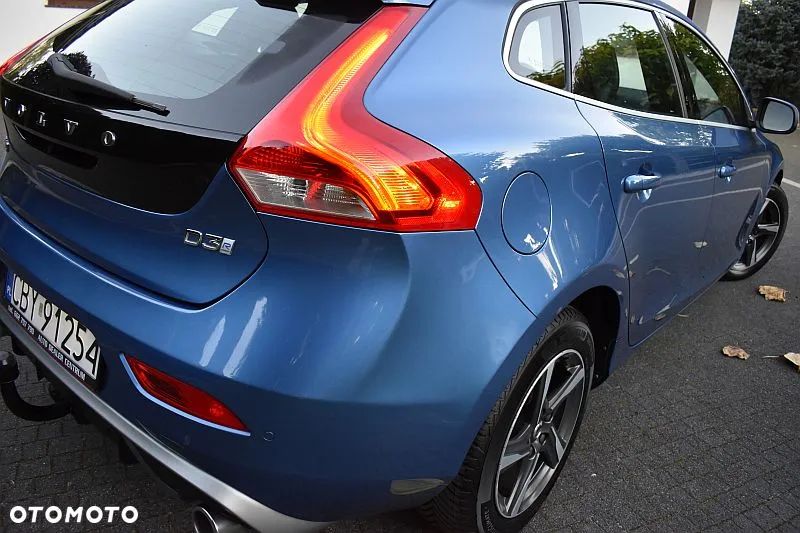 Volvo V40 D3 Drive-E SCR R-Design Momentum - 29