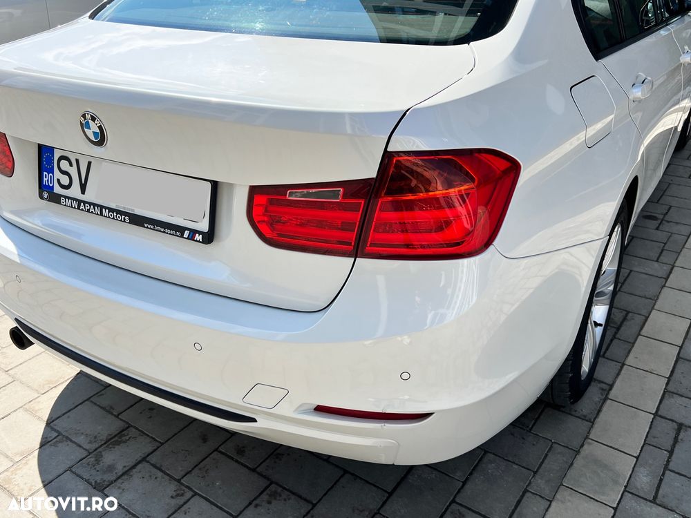 BMW Seria 3 316d - 15