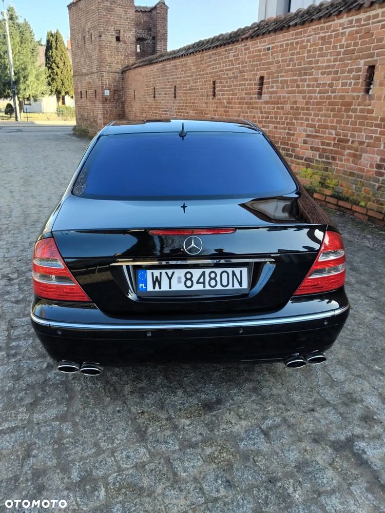Mercedes-Benz Klasa E 500 7G-TRONIC Elegance - 7
