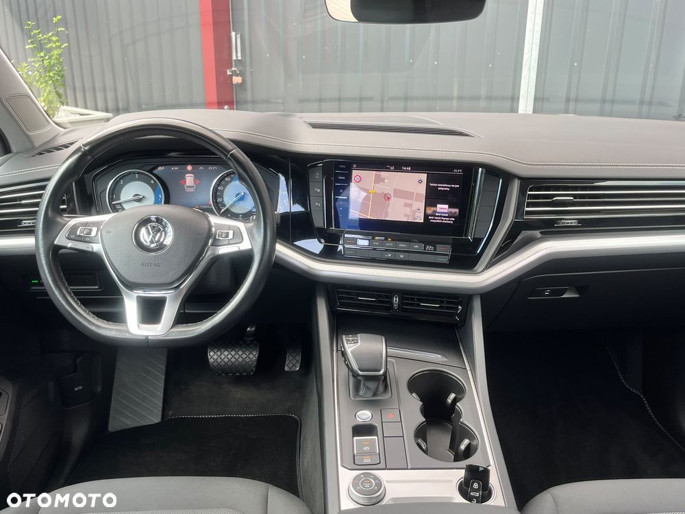Volkswagen Touareg 2020 photo 5