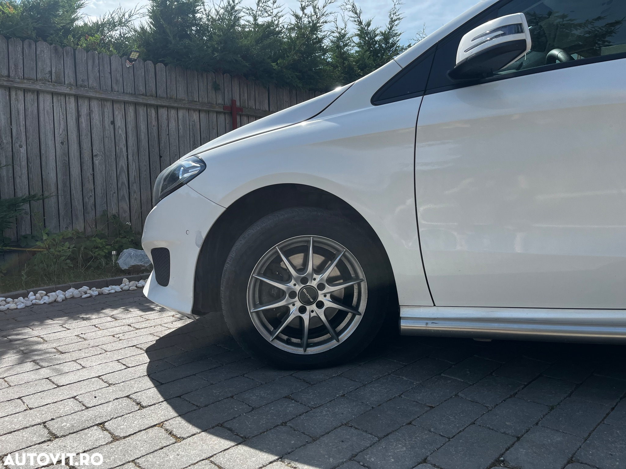 Mercedes-Benz B 220 d Aut. - 3