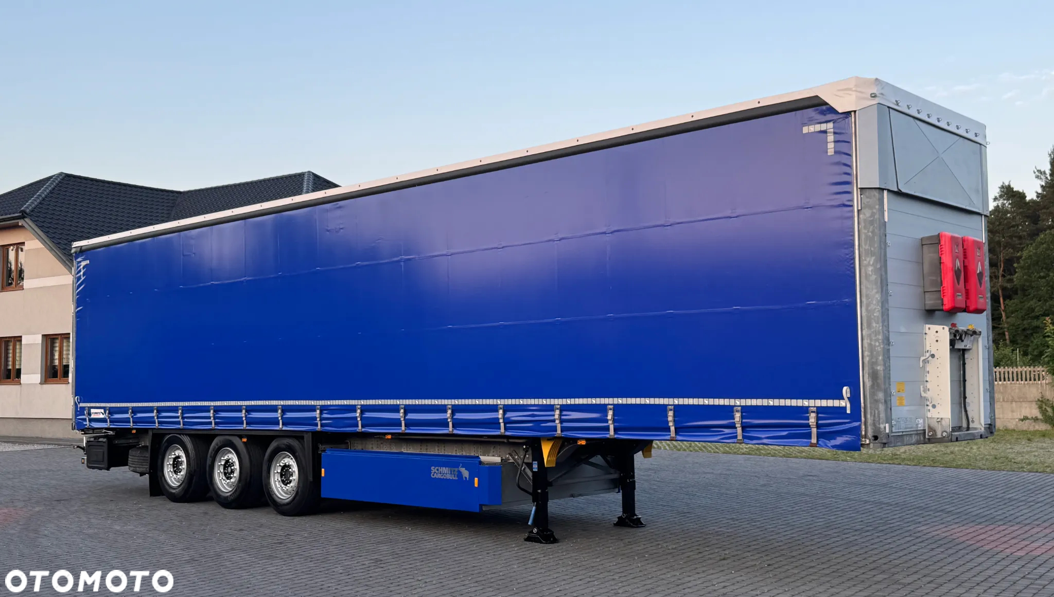 Schmitz Cargobull DACH PODNOSZONY/PALECIARA/STANDARD - 2
