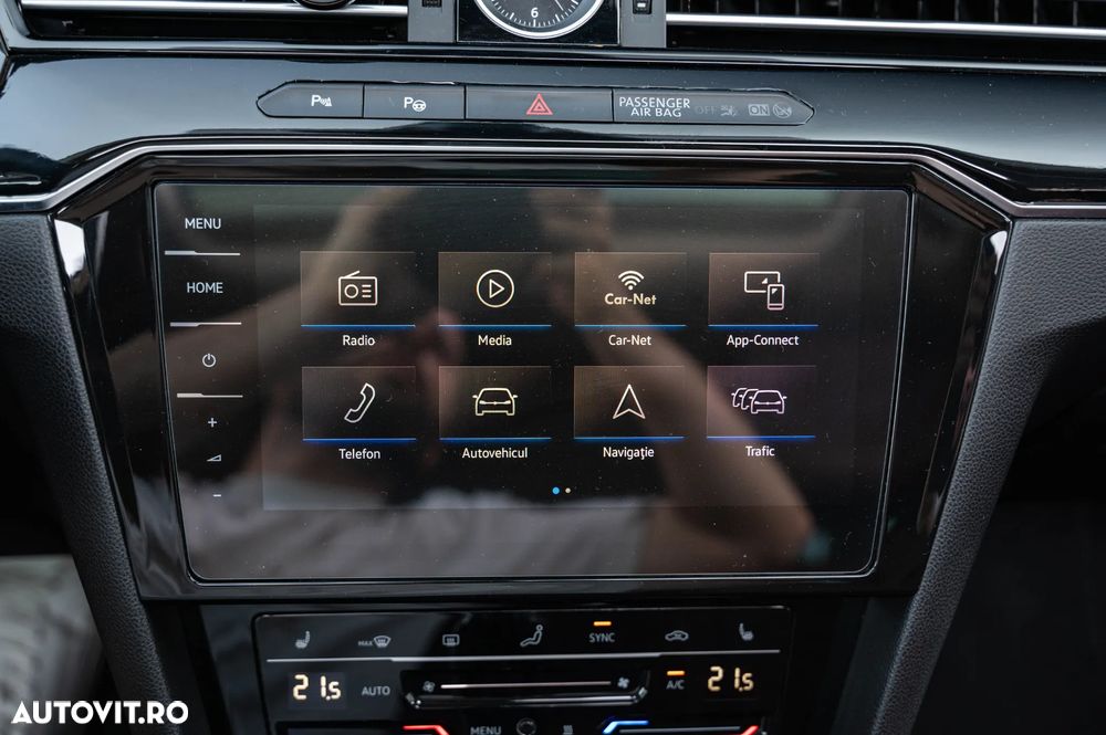 Volkswagen Passat - 37