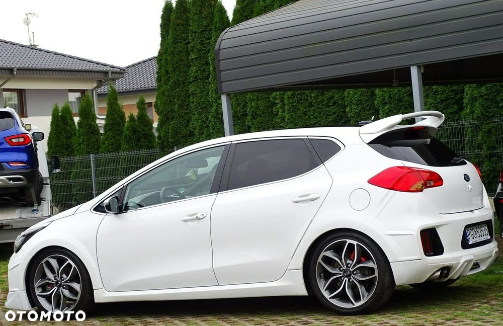 Kia Ceed 1.6 T-GDI GT-Challenge - 12