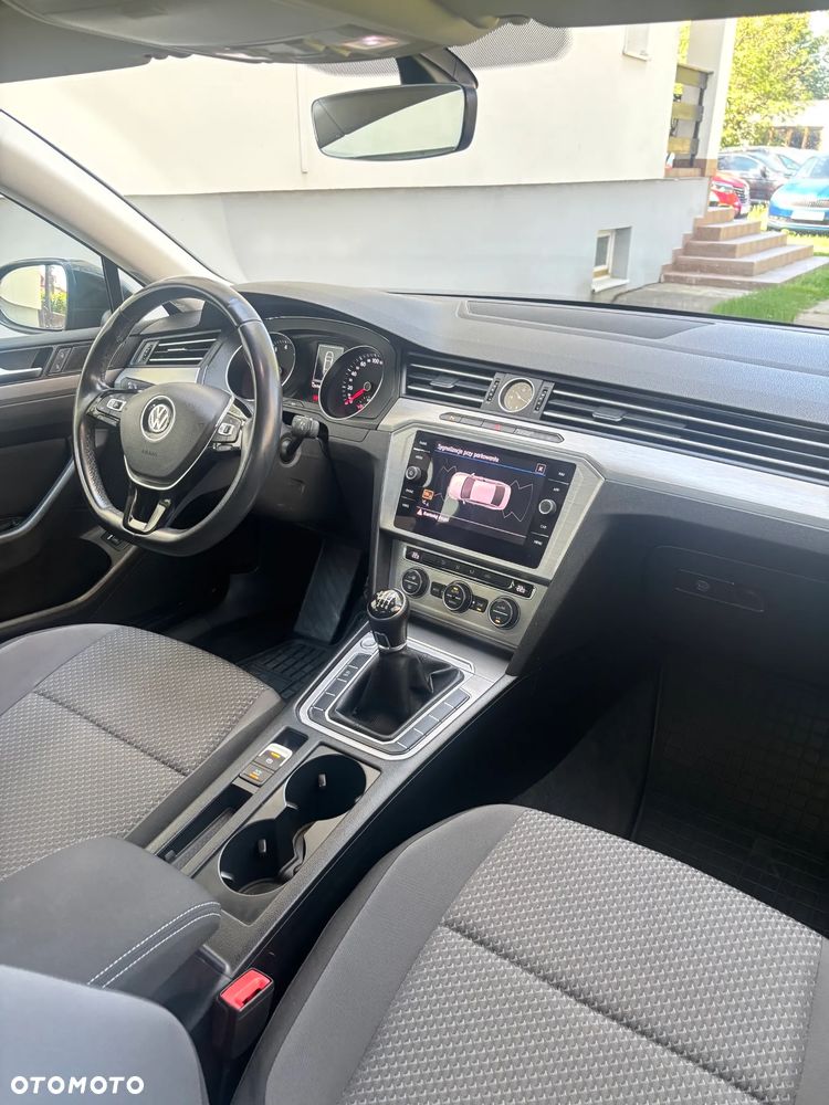 Volkswagen Passat ver-1-4-tsi-bmt-trendline - 9