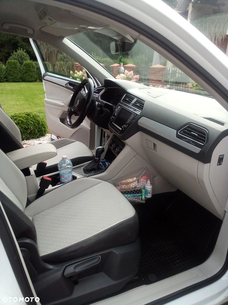 Volkswagen Tiguan - 12