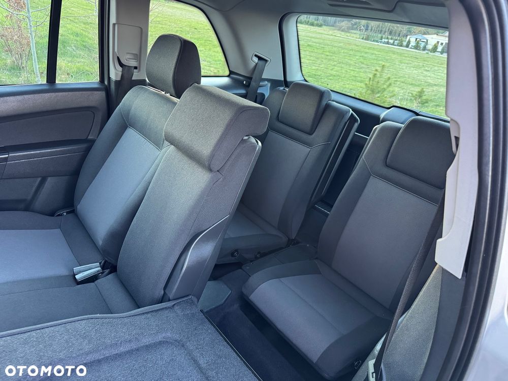 Opel Zafira 1.6 Njoy - 9