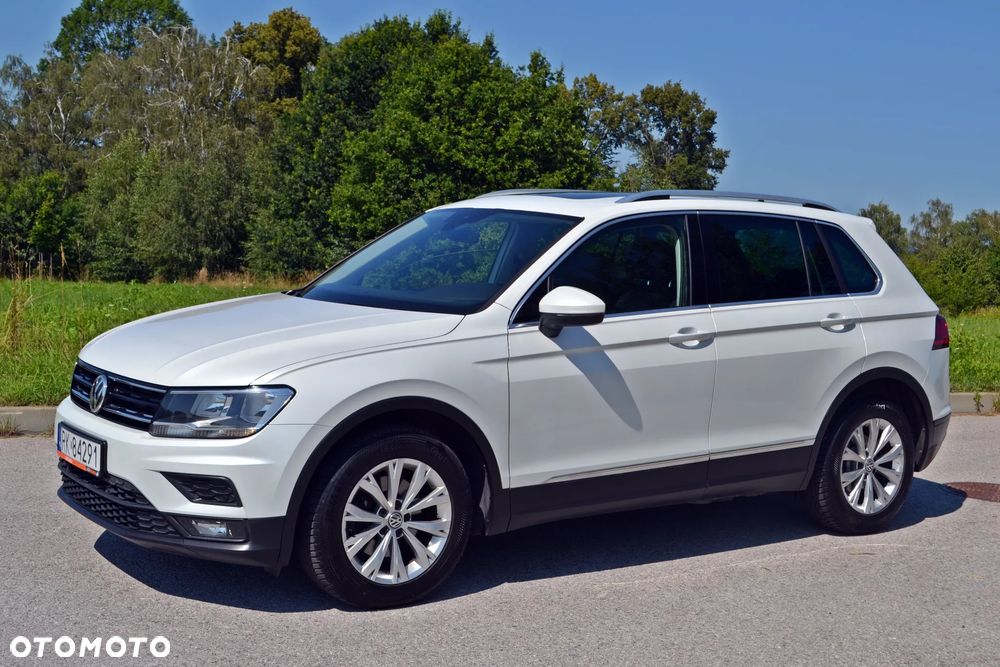 Volkswagen Tiguan - 1