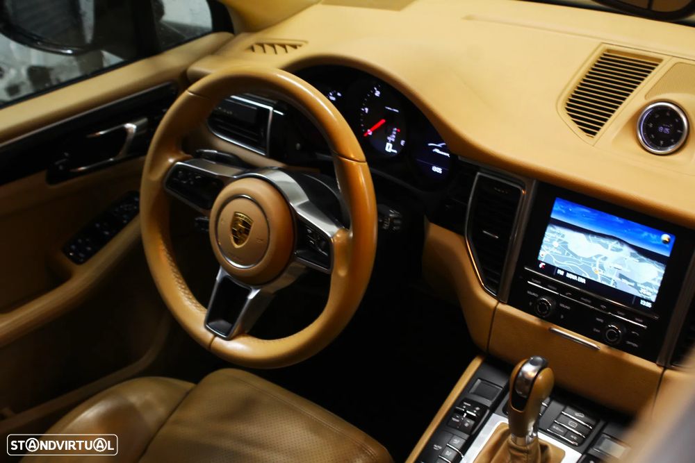 Porsche Macan S - 28