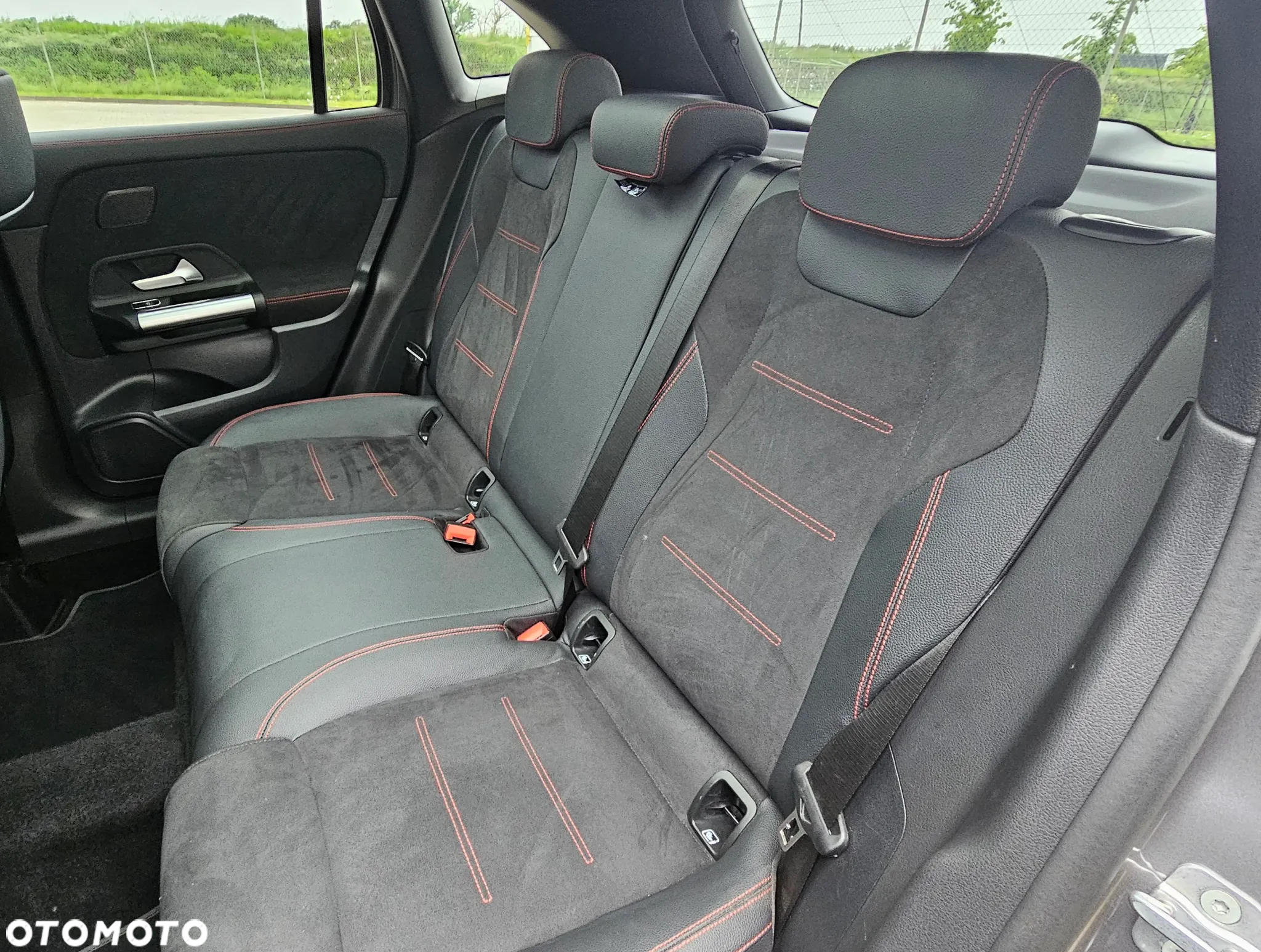 Mercedes-Benz GLA 250 e PHEV AMG Line 8G-DCT - 23