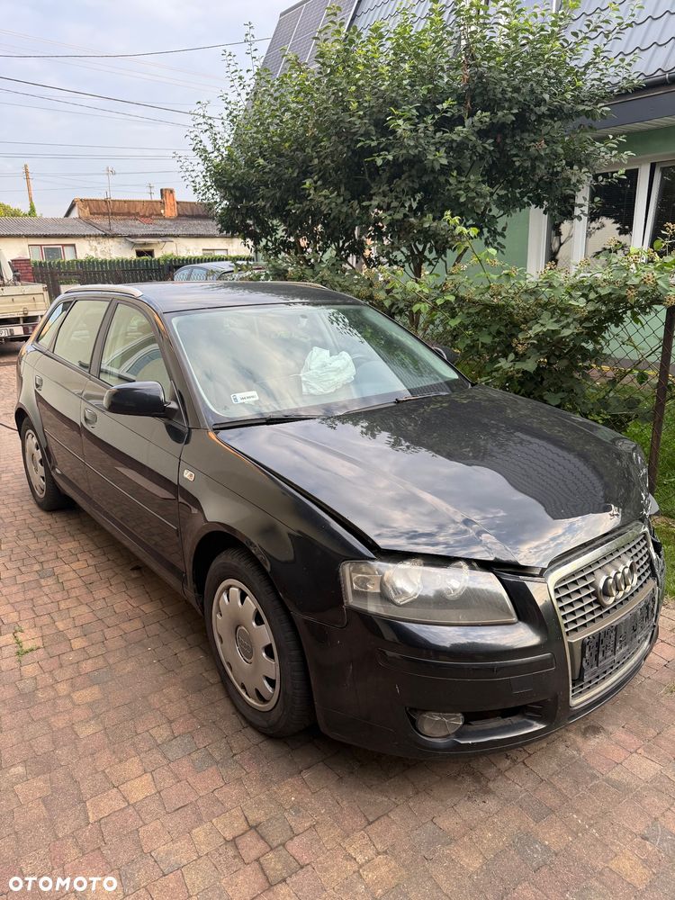 Audi A3 Sportback 1.9 TDI DPF Ambiente - 4