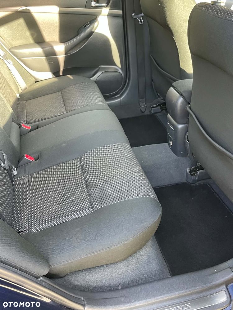 Toyota Avensis 2.0 D-4D Luna - 7