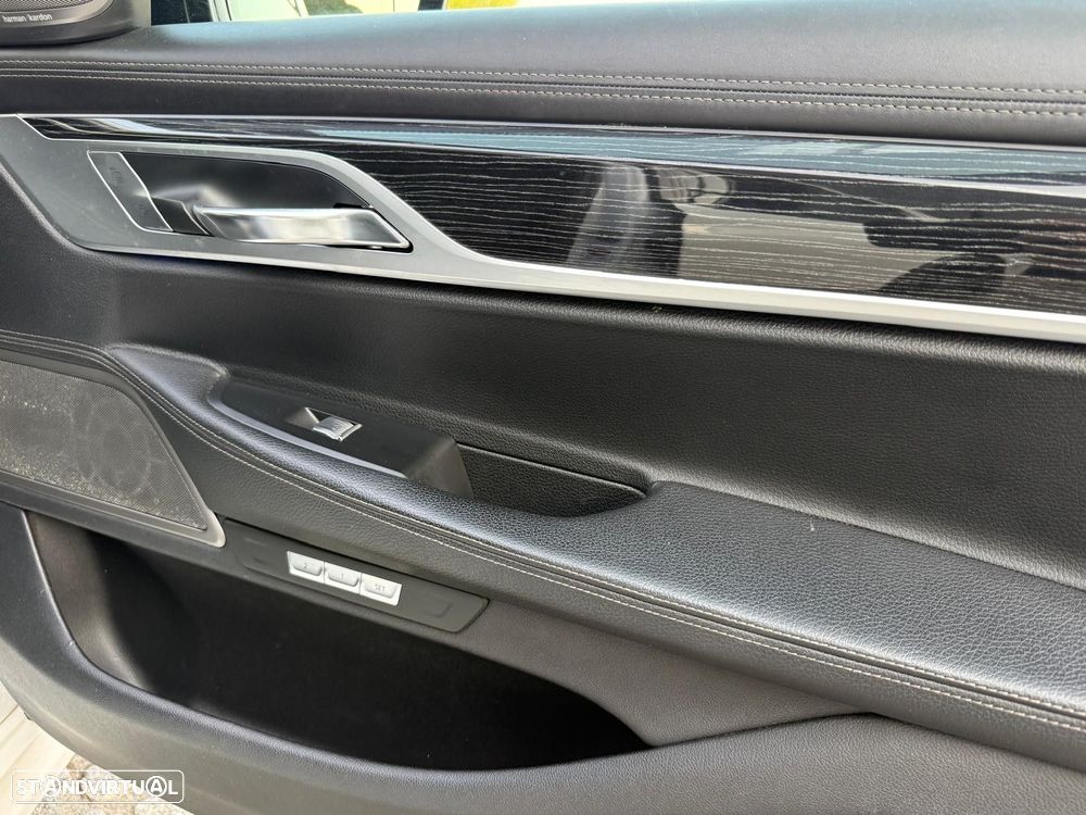 BMW 740 e iPerformance Pack M - 43