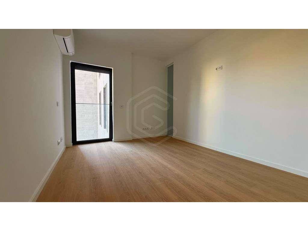 Palácio BR Avenida - Apartamento T2 duplex, com 120m2, vista jardim... - Grande imagem: 5/83