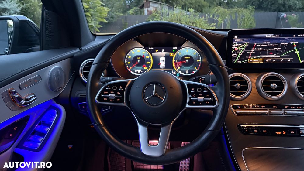 Mercedes-Benz GLC - 11