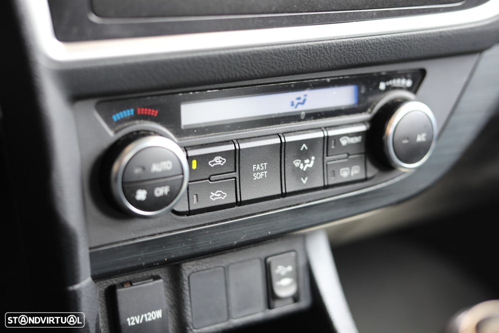Toyota Auris 1.4 D-4D Comfort - 18