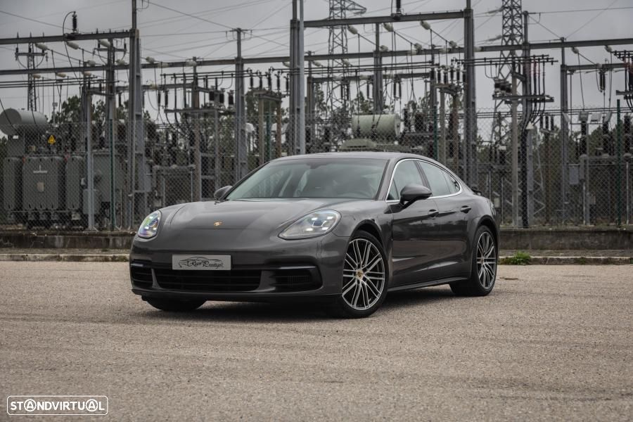 Porsche Panamera 4 S - 1