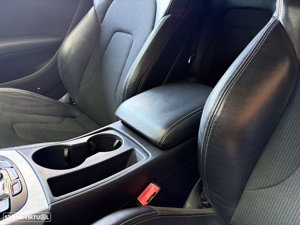 Audi A5 2.0 TDI Multitronic Business Line S-line - 37