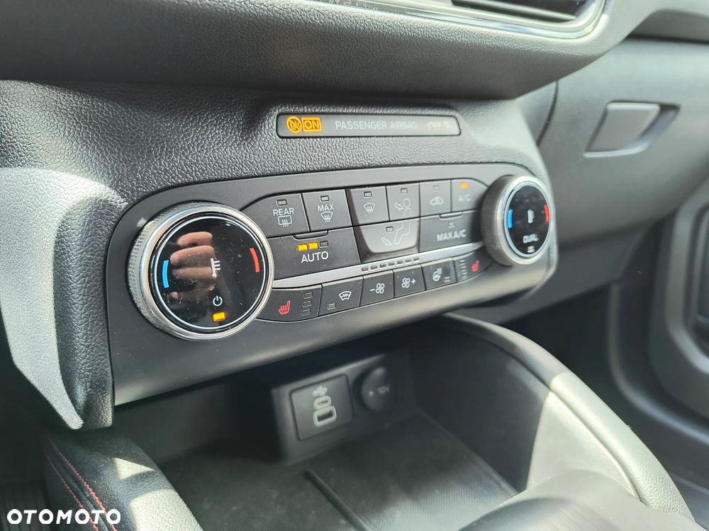 Ford Kuga - 20