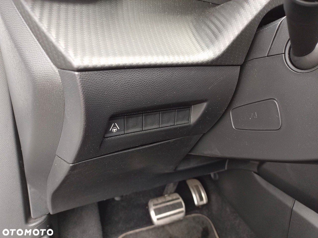 Peugeot 2008 1.2 PureTech GT S&S EAT8 - 17