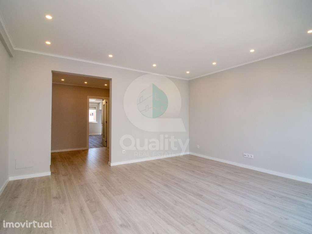 Apartamento T3 totalmente remodelado na Baixa da Banheira - Grande imagem: 4/46