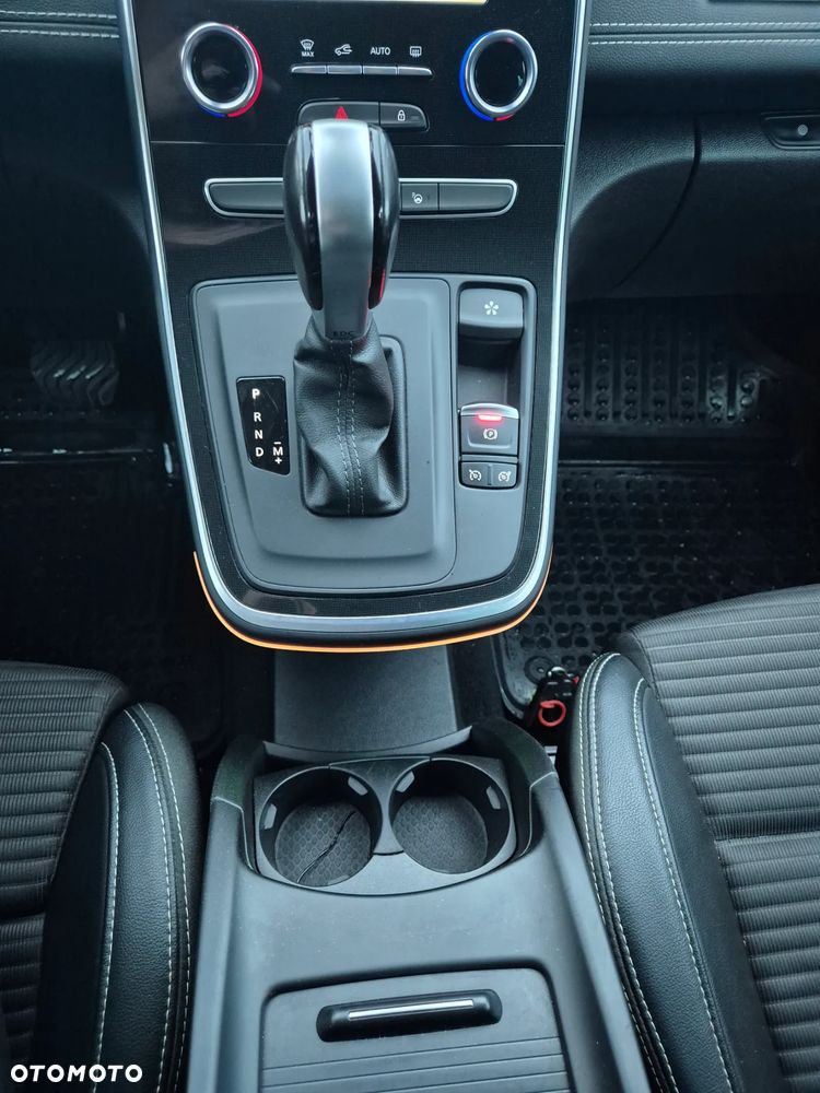 Renault Grand Scenic TCe 140 GPF EDC BOSE EDITION - 17
