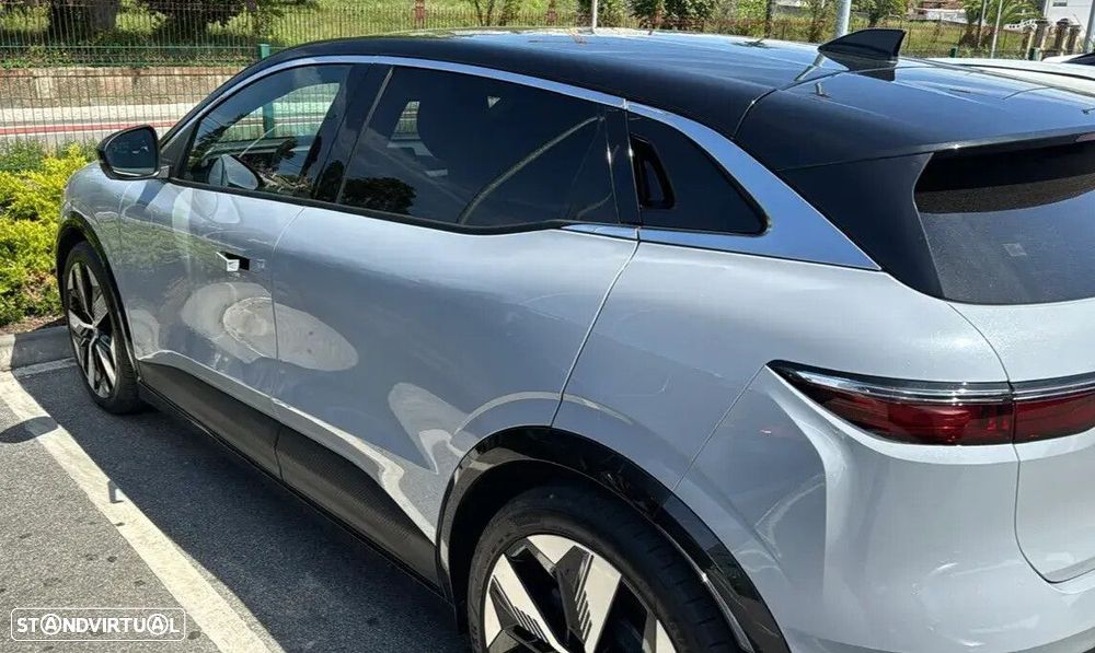 Renault Mégane E-Tech - 2