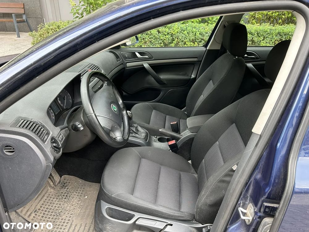 Skoda Octavia 1.6 FSI Elegance - 6