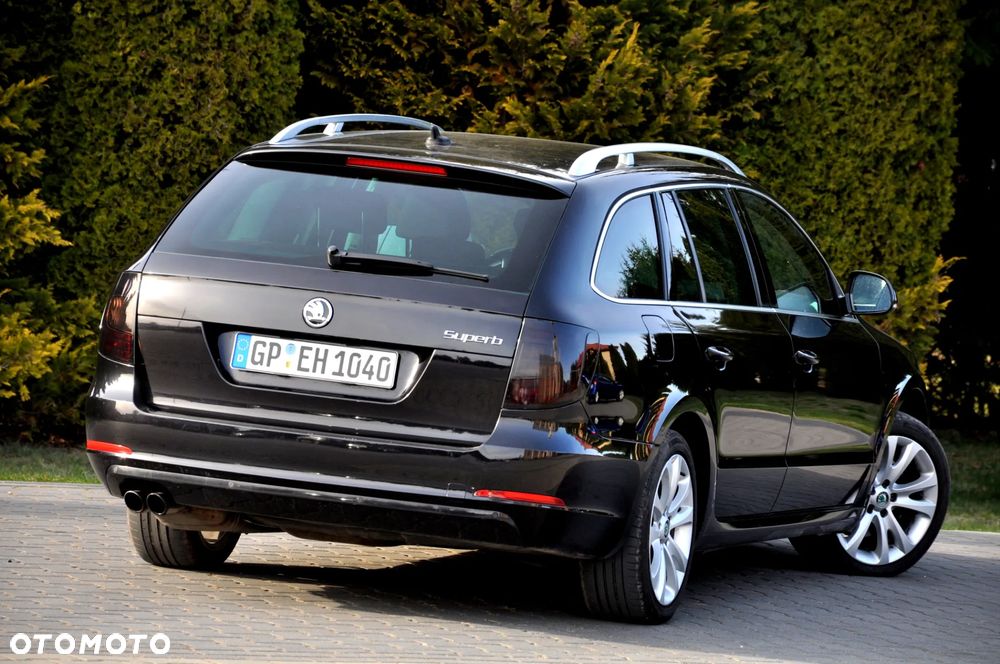 Skoda Superb 2.0 TDI DSG Exclusive - 17