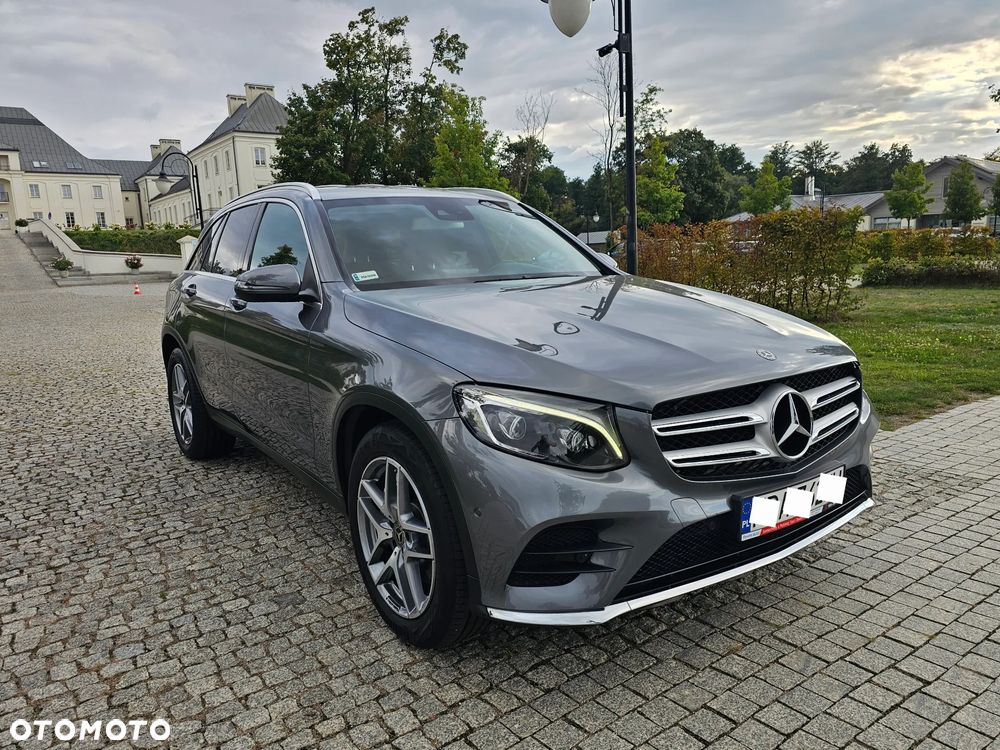 Mercedes-Benz GLC - 24