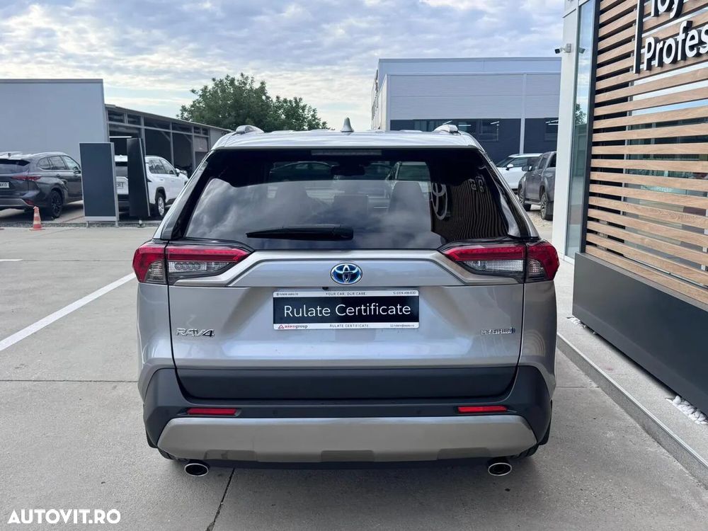 Toyota RAV4 - 7