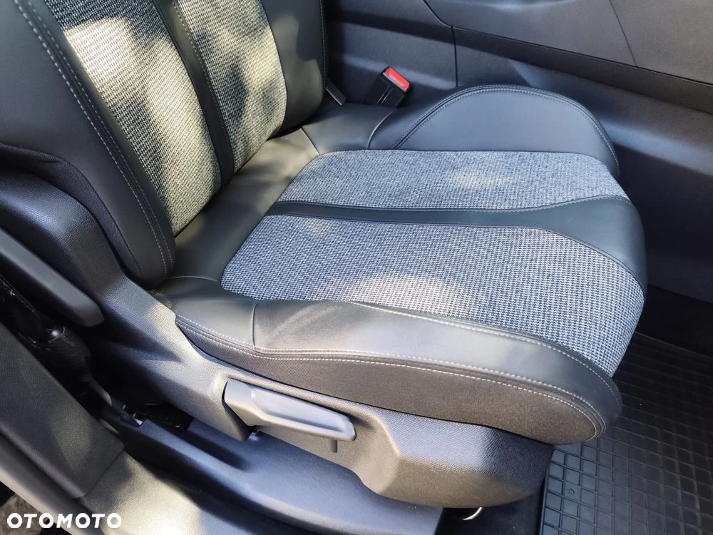 Peugeot 5008 BlueHDi 130 Allure - 29