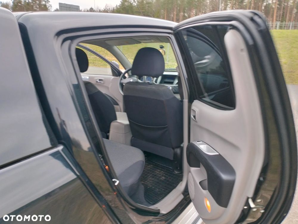 Mitsubishi L200 2.5 DID Intense - 11