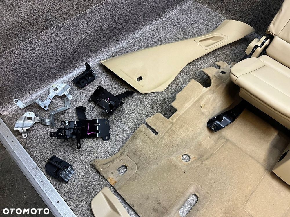 Kanapa trzeci 3 rzad foteli pasy dywan skora Nappa Beige 7 osob BMW E70 X5 - 8