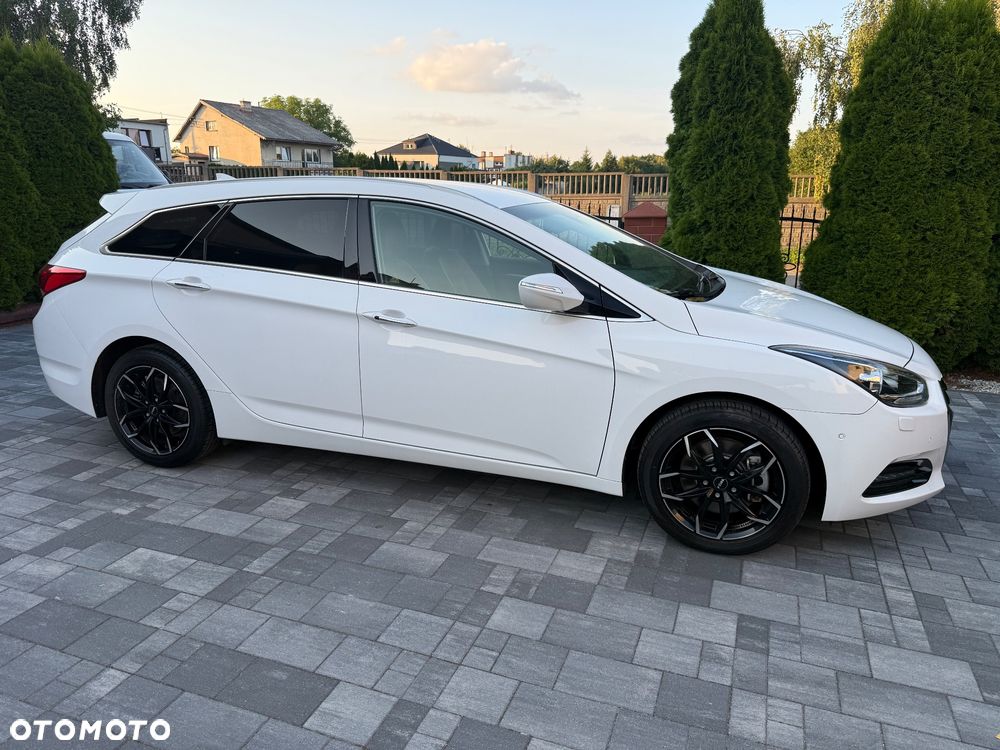 Hyundai i40 Kombi 1.7 CRDi Premium - 4