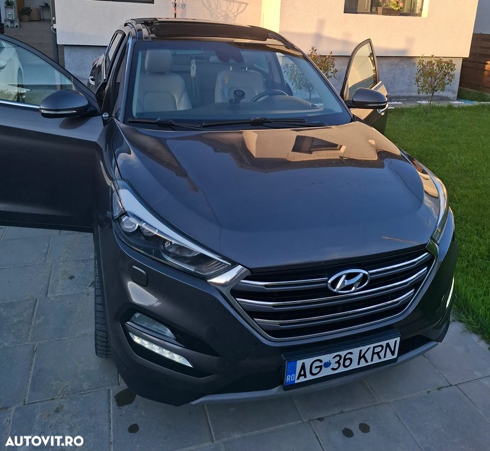 Hyundai Tucson 2.0 CRDI 4WD Automatik Premium - 27