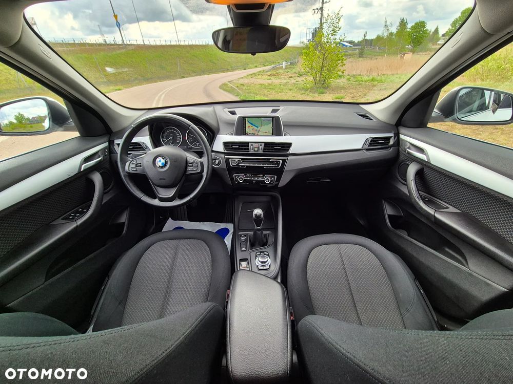 BMW X1 xDrive20d xLine - 6