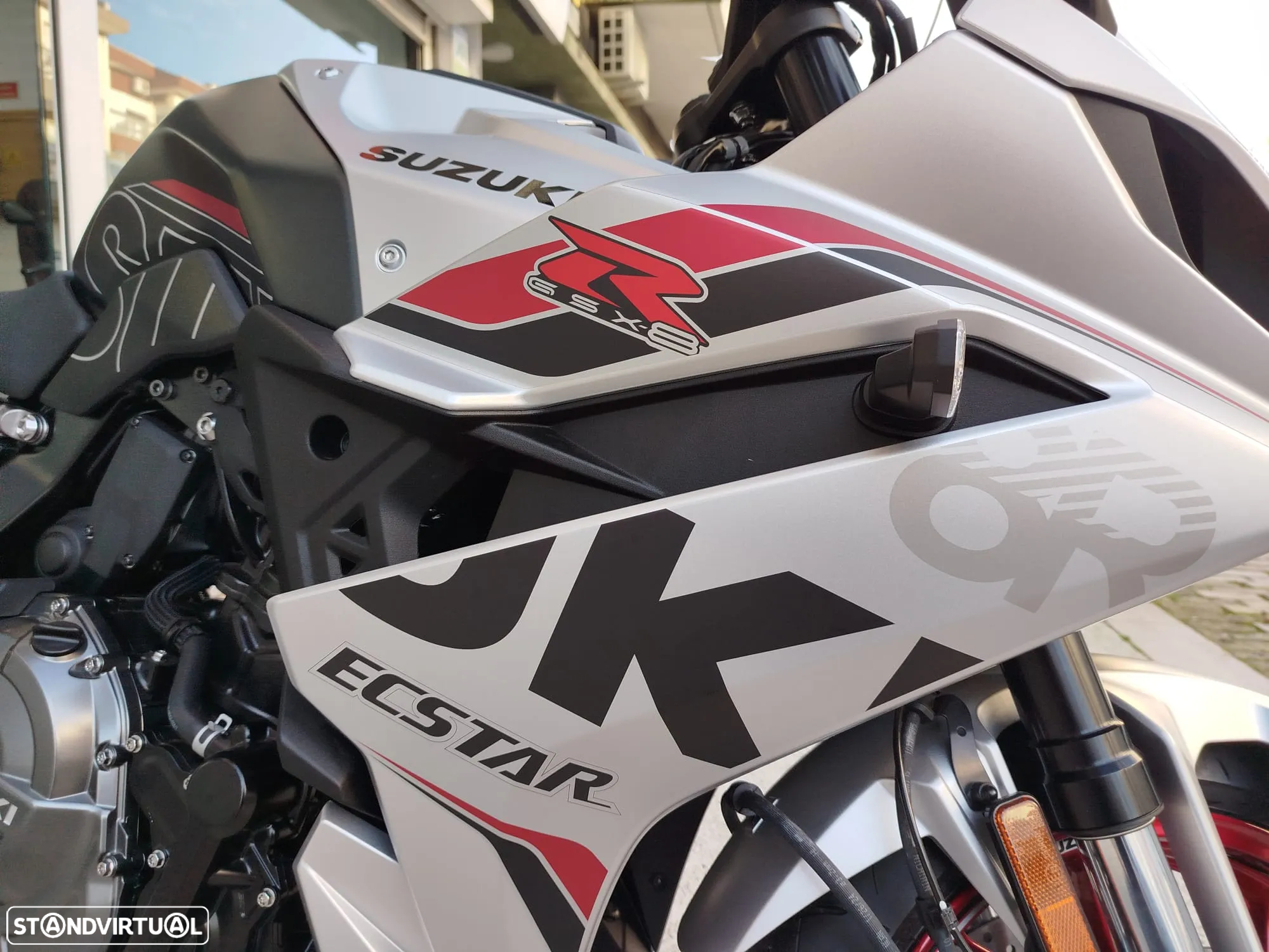 Suzuki GSX -8R CAMPANHA Desde 125,64€ Mês - 4