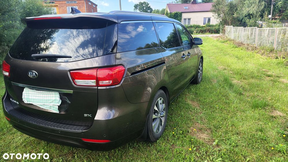 Kia Sedona 3.8 V6 LX - 34