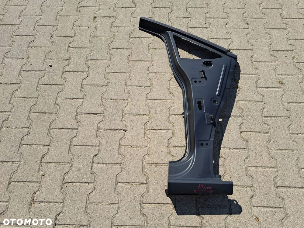 SŁUPEK PRÓG PRAWY VW TOURAN 5TA 2015 - - 1