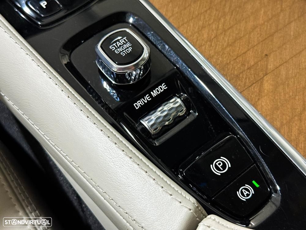 Volvo XC 90 T8 AWD Twin Engine Geartronic Inscription - 52