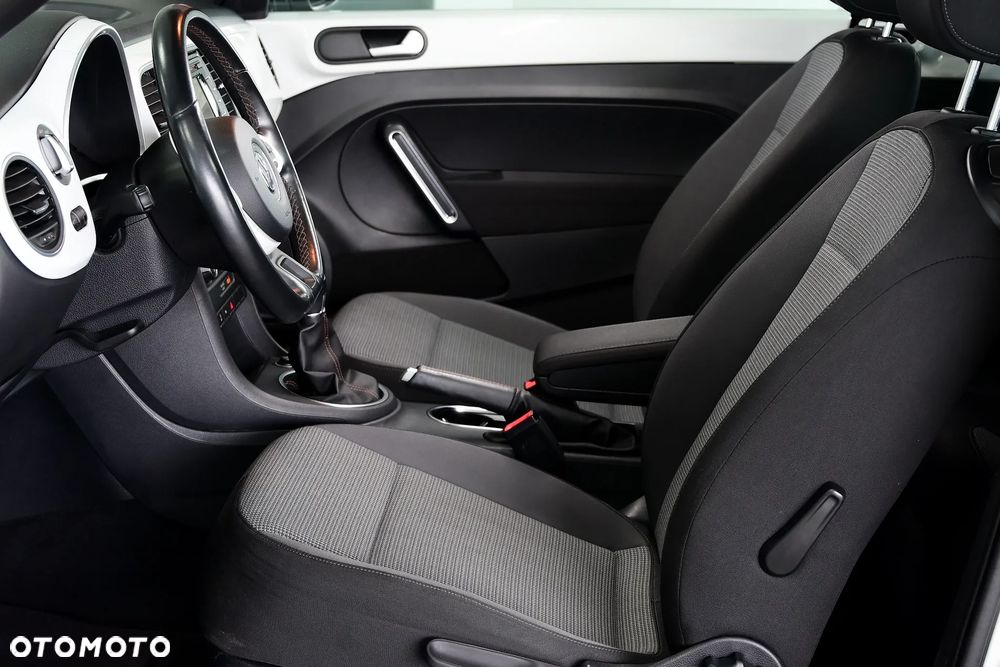 Volkswagen Beetle 1.6 TDI - 21