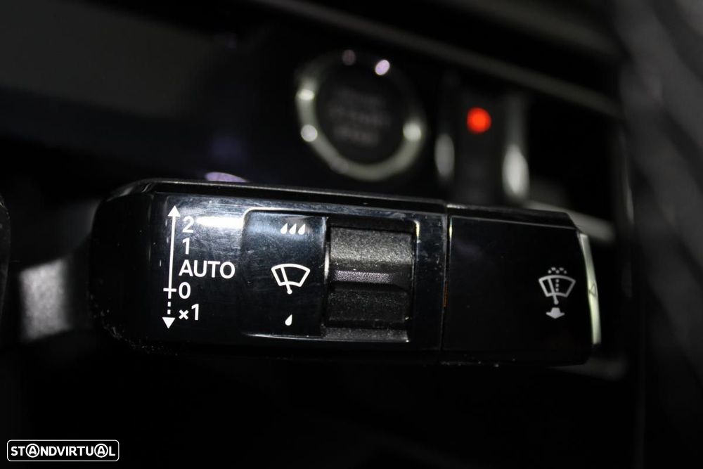 Peugeot E-3008 73 kWh Allure - 18