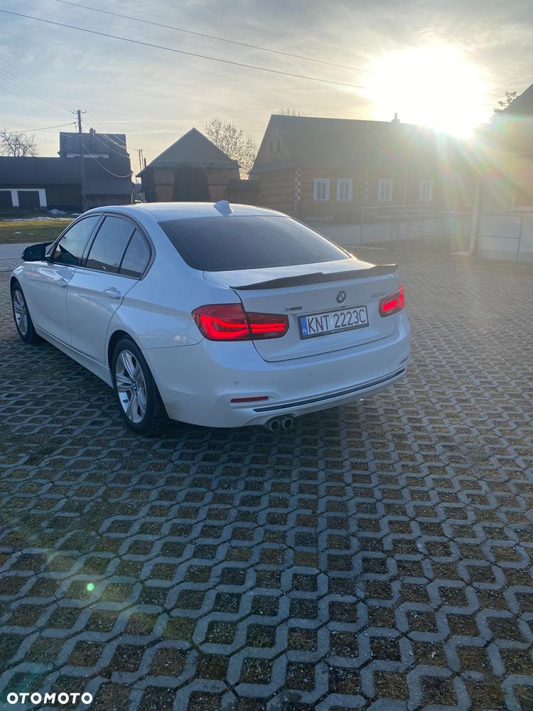 BMW Seria 3 328i Luxury Line - 4