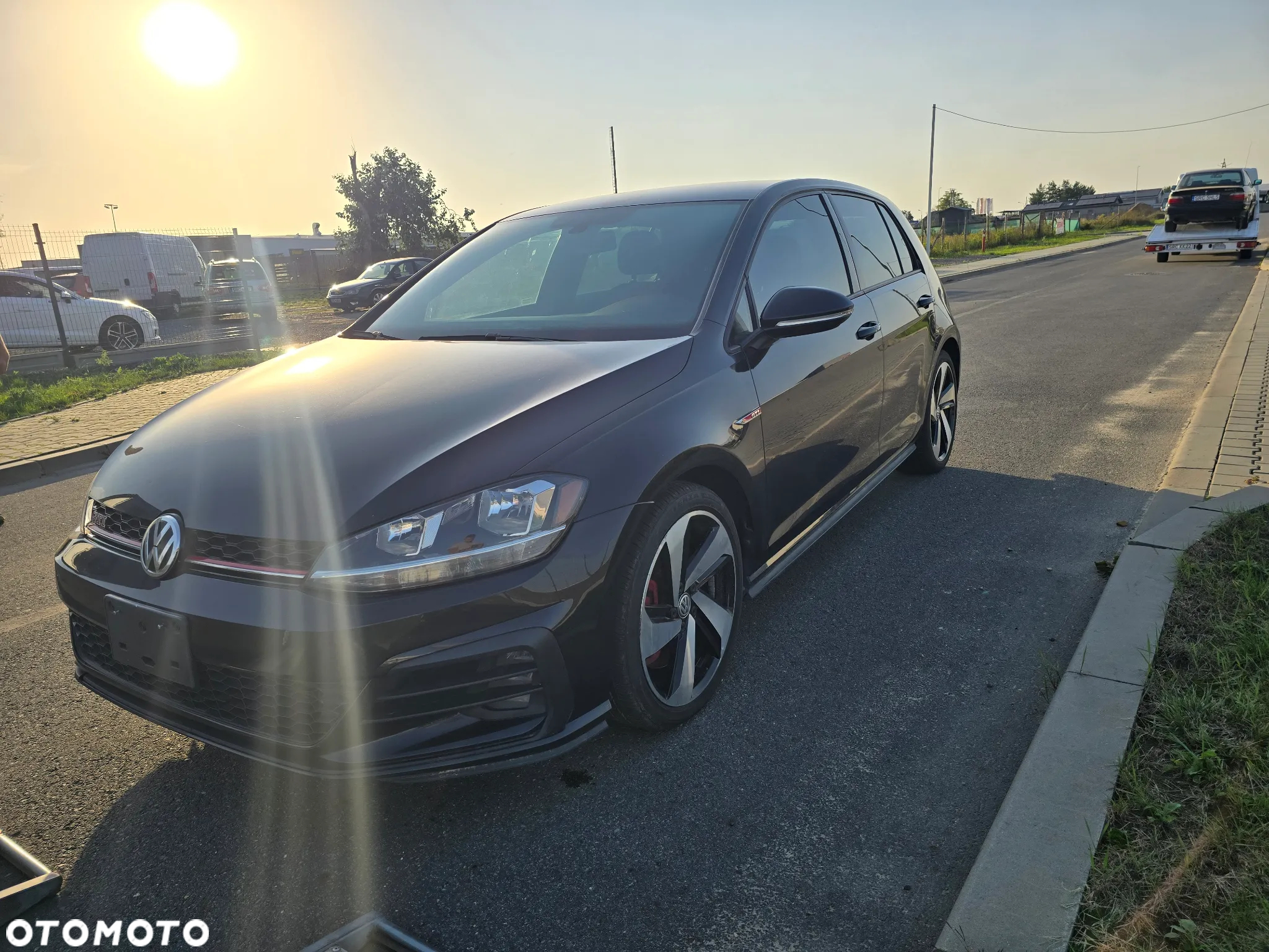 Volkswagen Golf GTI Performance BlueMotion Technology DSG - 2
