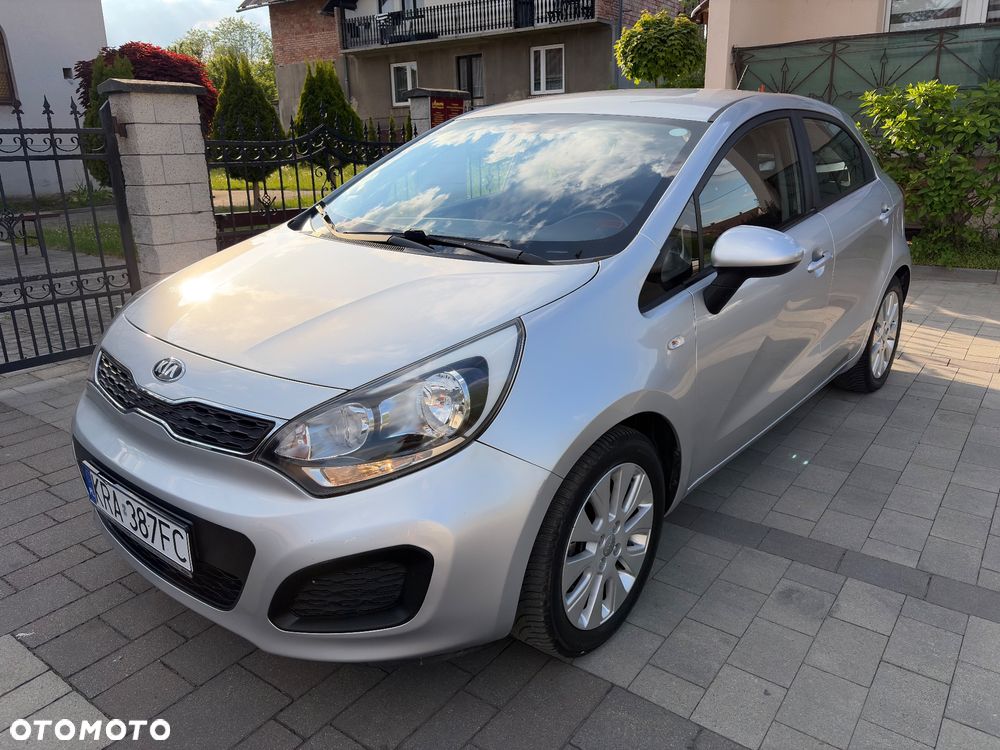 Kia Rio 1.2 L - 14