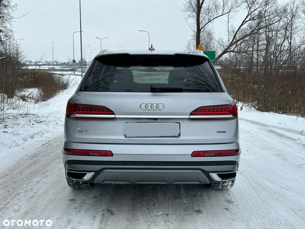 Audi Q7 - 8