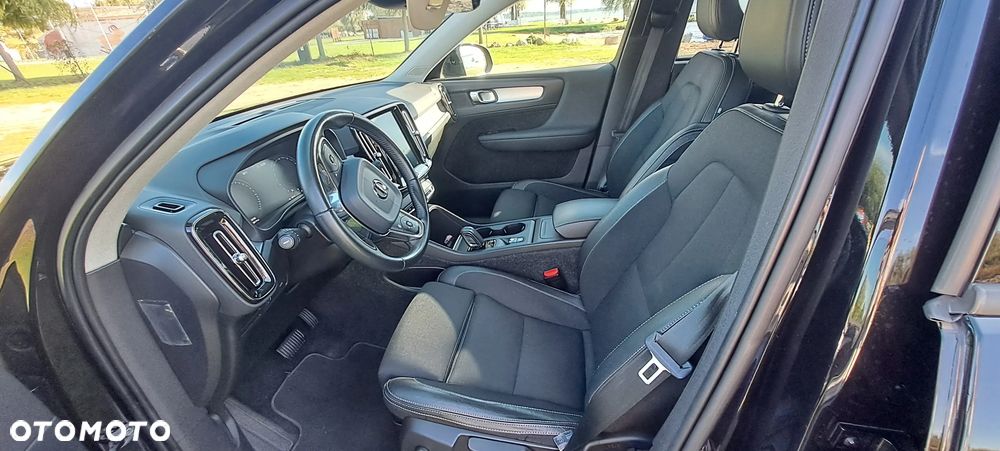 Volvo XC 40 T3 Geartronic Momentum Core - 4