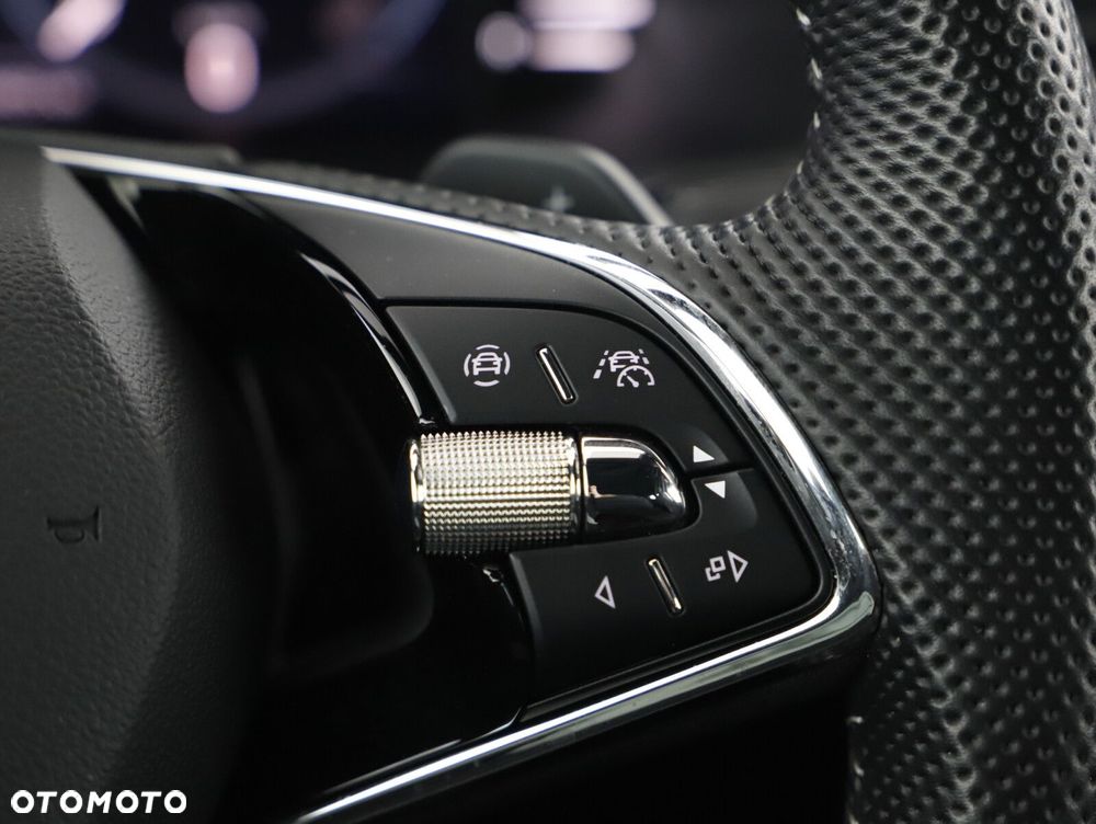 Skoda Superb 2.0 TDI SCR Sportline DSG - 21